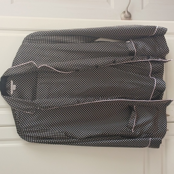 Other - Victoria's Secret Women's Silky Black Pijamas